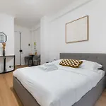 Studio Elegant Sacre Coeur Metro Anvers - Paris 18 -2P - Flat-Guest